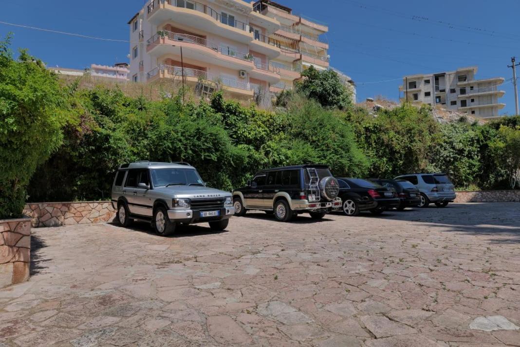 Blue Heaven Hotel Sarandë Exterior foto
